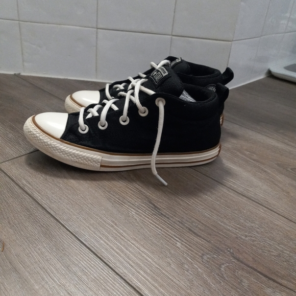 Youth Converse All Star Running Shoes - Picture 2 of 7